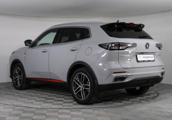 Подержанный автомобиль Changan UNI-S 2024 года (7 фото)