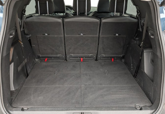 Подержанный автомобиль Peugeot 5008 Suv 2021 года (10 фото)