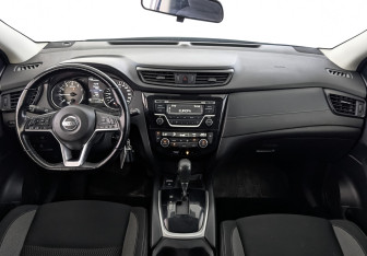 Подержанный автомобиль Nissan Qashqai 2022 года (14 фото)