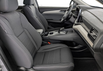 Подержанный автомобиль Haval F7 2023 года (24 фото)