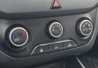 Подержанный автомобиль Hyundai Creta 2017 года (14 фото)