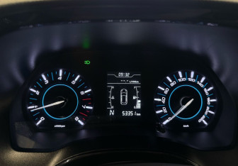 Подержанный автомобиль Chery Tiggo 3 2017 года (15 фото)