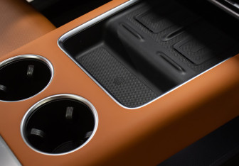 Подержанный автомобиль LiXiang L6 2024 года (20 фото)