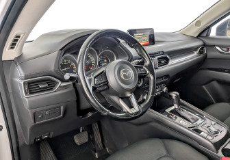 Подержанный автомобиль Mazda CX-5 2020 года (16 фото)