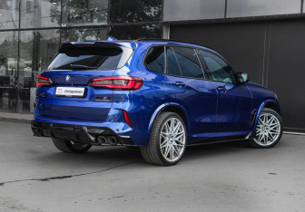 Подержанный автомобиль BMW X5 M 2021 года (4 фото)