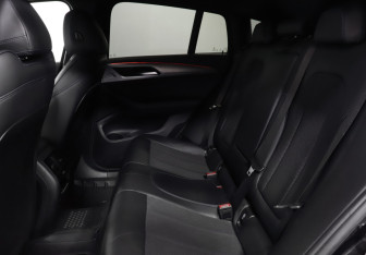 Подержанный автомобиль BMW X4 2019 года (10 фото)