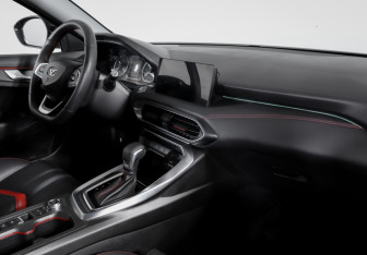 Подержанный автомобиль Kaiyi E5 2023 года (9 фото)