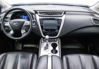 Подержанный автомобиль Nissan Murano Suv 2021 года (13 фото)