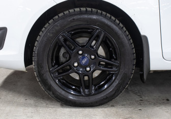 Подержанный автомобиль Ford Fiesta Hatchback 2018 года (24 фото)