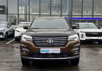 Подержанный автомобиль Changan CS75 2020 года (2 фото)