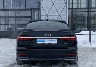 Подержанный автомобиль Audi A6 Sedan 2019 года (6 фото)