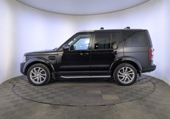 Подержанный автомобиль Land Rover Discovery 2016 года (8 фото)