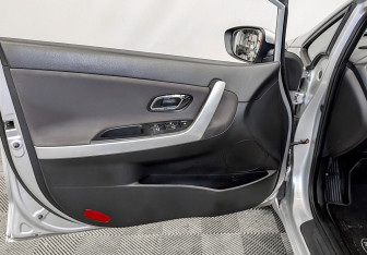 Подержанный автомобиль Kia Ceed Hatchback 2017 года (18 фото)