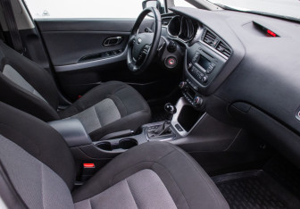 Подержанный автомобиль Kia Ceed Hatchback 2018 года (9 фото)