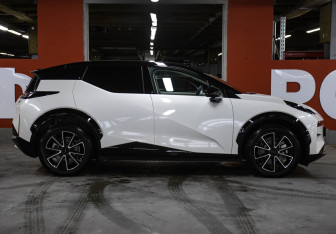 Подержанный автомобиль Zeekr X 2023 года (4 фото)