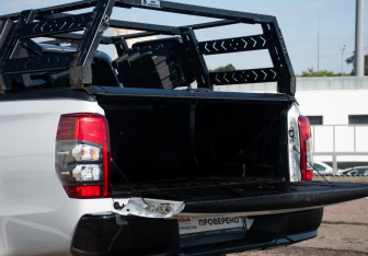 Подержанный автомобиль Mitsubishi L200 2023 года (15 фото)