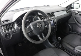 Подержанный автомобиль Skoda Rapid Liftback 2019 года (9 фото)