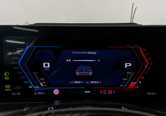 Подержанный автомобиль BMW M3 Sedan 2025 года (13 фото)