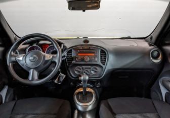 Подержанный автомобиль Nissan Juke 2015 года (15 фото)