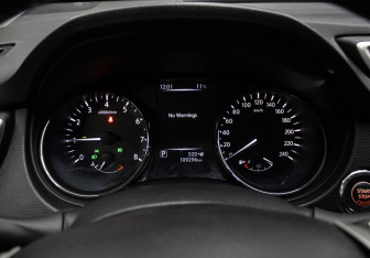 Подержанный автомобиль Nissan X-Trail 2018 года (13 фото)