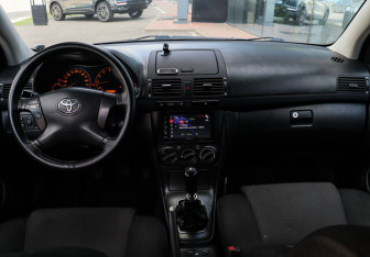 Подержанный автомобиль Toyota Avensis Sedan 2007 года (9 фото)