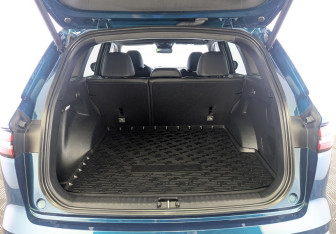 Подержанный автомобиль Geely Monjaro 2023 года (9 фото)