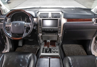 Подержанный автомобиль Lexus GX 2013 года (15 фото)