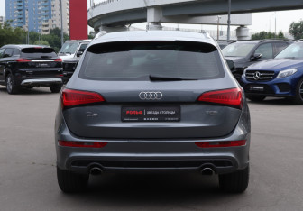 Подержанный автомобиль Audi Q5 2013 года (6 фото)