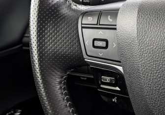 Подержанный автомобиль Toyota Camry Sedan 2024 года (28 фото)