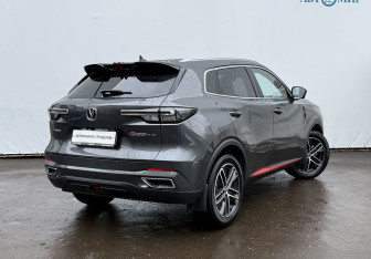 Подержанный автомобиль Changan CS55PLUS 2023 года (5 фото)