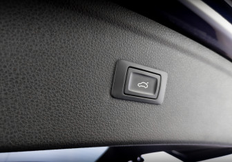 Подержанный автомобиль Audi Q5 2017 года (27 фото)