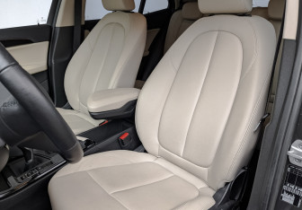 Подержанный автомобиль BMW X2 2020 года (20 фото)