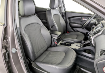 Подержанный автомобиль Hyundai ix35 2012 года (23 фото)