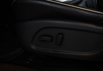 Подержанный автомобиль Infiniti QX60 2017 года (11 фото)