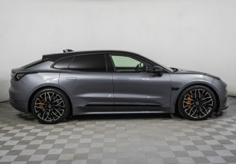 Подержанный автомобиль Zeekr 001 2023 года (4 фото)