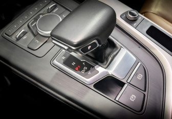 Подержанный автомобиль Audi A4 Sedan 2019 года (28 фото)