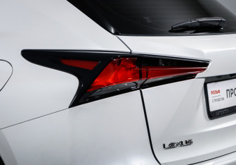 Подержанный автомобиль Lexus NX 2017 года (17 фото)