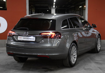 Подержанный автомобиль Opel Insignia Wagon 2017 года (5 фото)