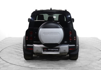Подержанный автомобиль Land Rover Defender Suv 2021 года (6 фото)