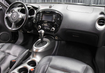 Подержанный автомобиль Nissan Juke 2014 года (11 фото)