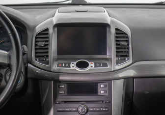 Подержанный автомобиль Chevrolet Captiva 2012 года (15 фото)