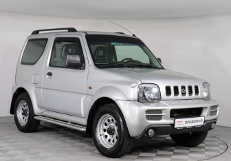 Подержанный автомобиль Suzuki Jimny 2004 года (3 фото)