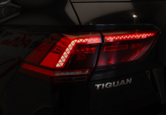 Подержанный автомобиль Volkswagen Tiguan 2017 года (23 фото)