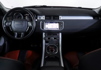 Подержанный автомобиль Land Rover Range Rover Evoque 2012 года (12 фото)
