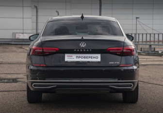 Подержанный автомобиль Volkswagen Passat Sedan 2020 года (6 фото)