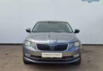 Подержанный автомобиль Skoda Octavia Liftback 2018 года (2 фото)
