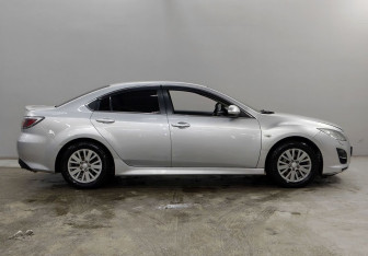 Подержанный автомобиль Mazda 6 Sedan 2010 года (4 фото)