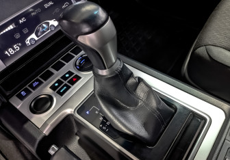 Подержанный автомобиль Toyota Land Cruiser Prado 2020 года (20 фото)