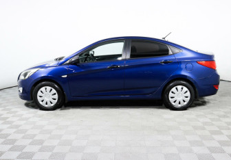 Подержанный автомобиль Hyundai Solaris Sedan 2015 года (3 фото)