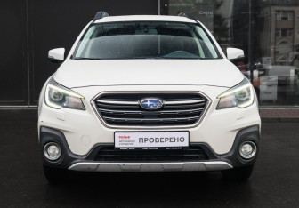 Подержанный автомобиль Subaru Outback Wagon 2018 года (2 фото)